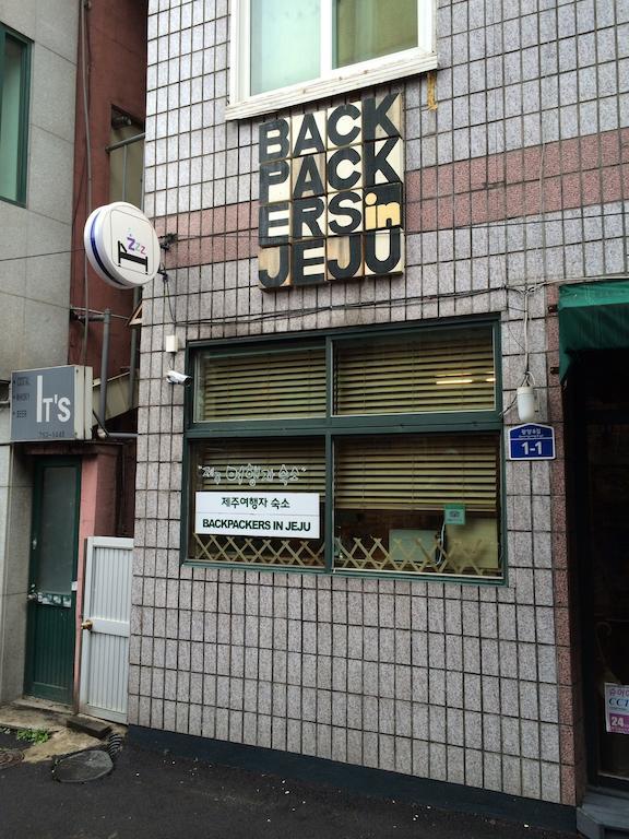 Backpackers In Jeju City Center Kültér fotó