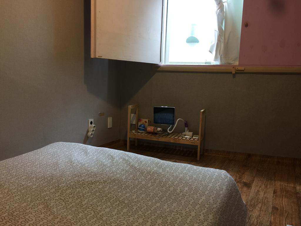 Backpackers In Jeju City Center Kültér fotó